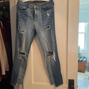 Flying Monkey crop distressed jeans size 29.